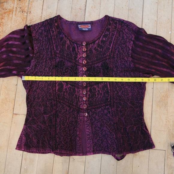 Gorgeous Purple Embroidered Hippie Boho Top - Picture 3 of 8
